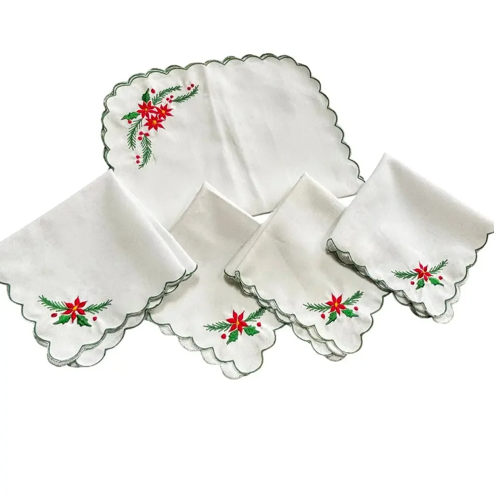 Vintage Christmas Set 4 placemat & napkins red embroidery poinsettias & greenery